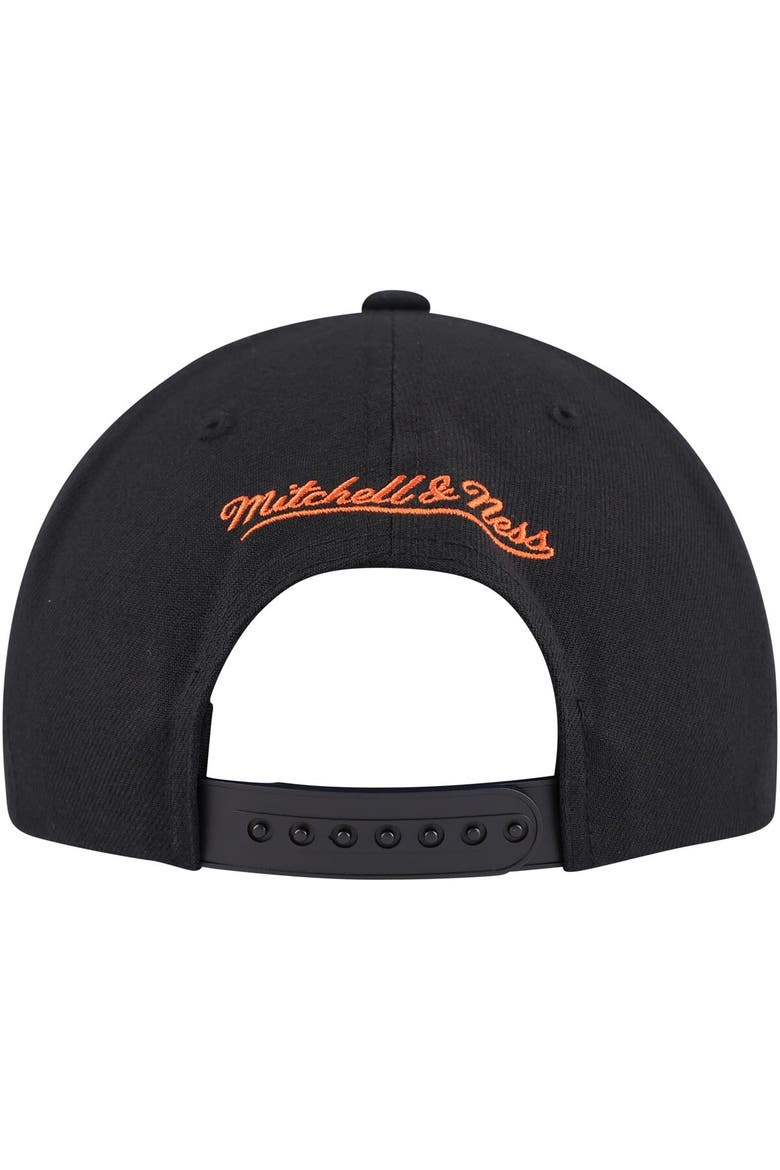 Men's Mitchell & Ness Black Edmonton Oilers Core Team Script 2.0 Snapback Hat, Alternate, color, Black
