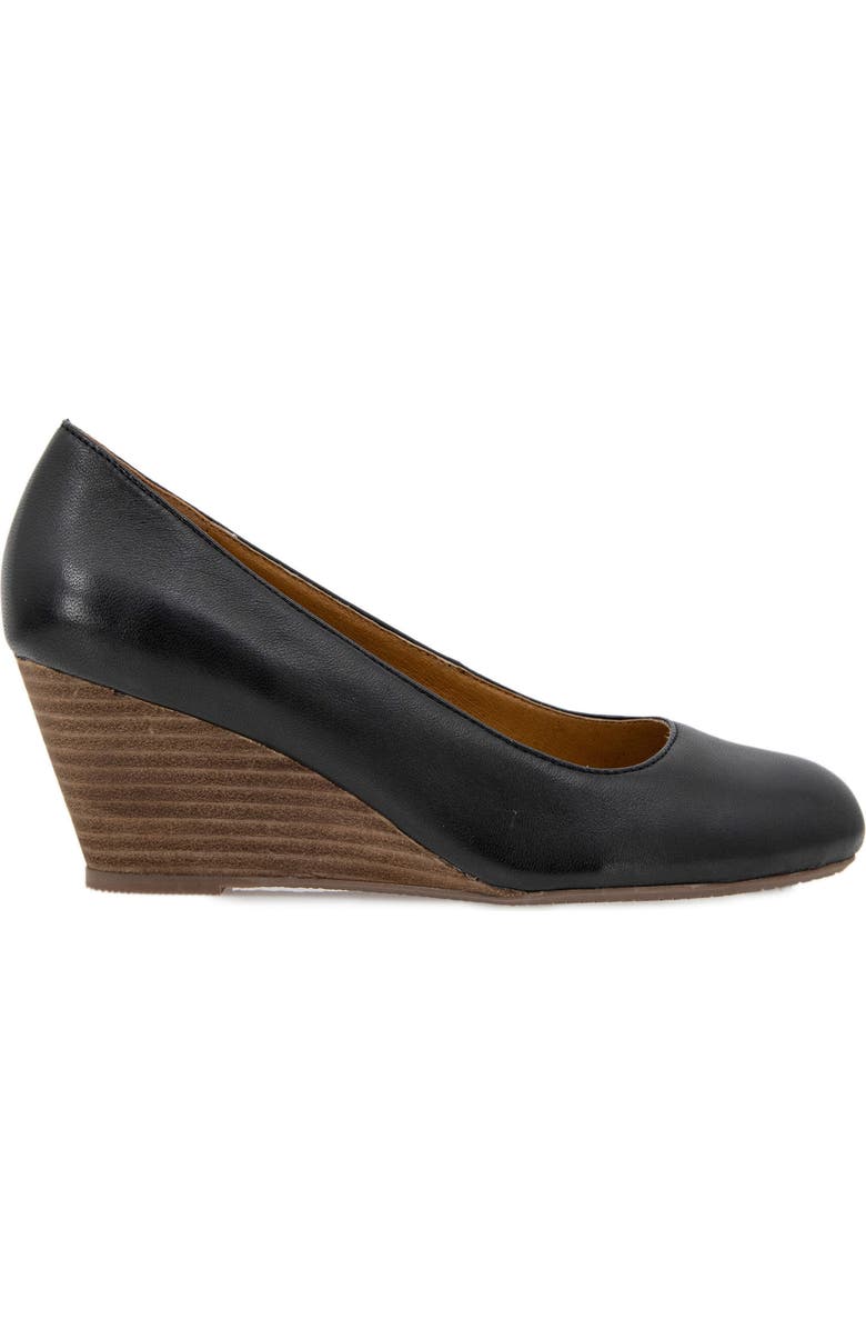 André Assous Khloe Featherweight Wedge Pump, Alternate, color,