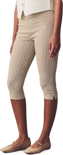 Pull-On Capri Pants