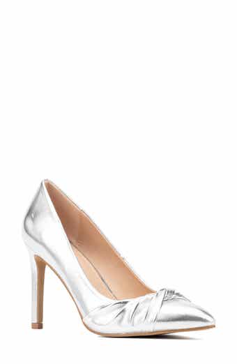 NEW YORK AND COMPANY Monique Twist Pump