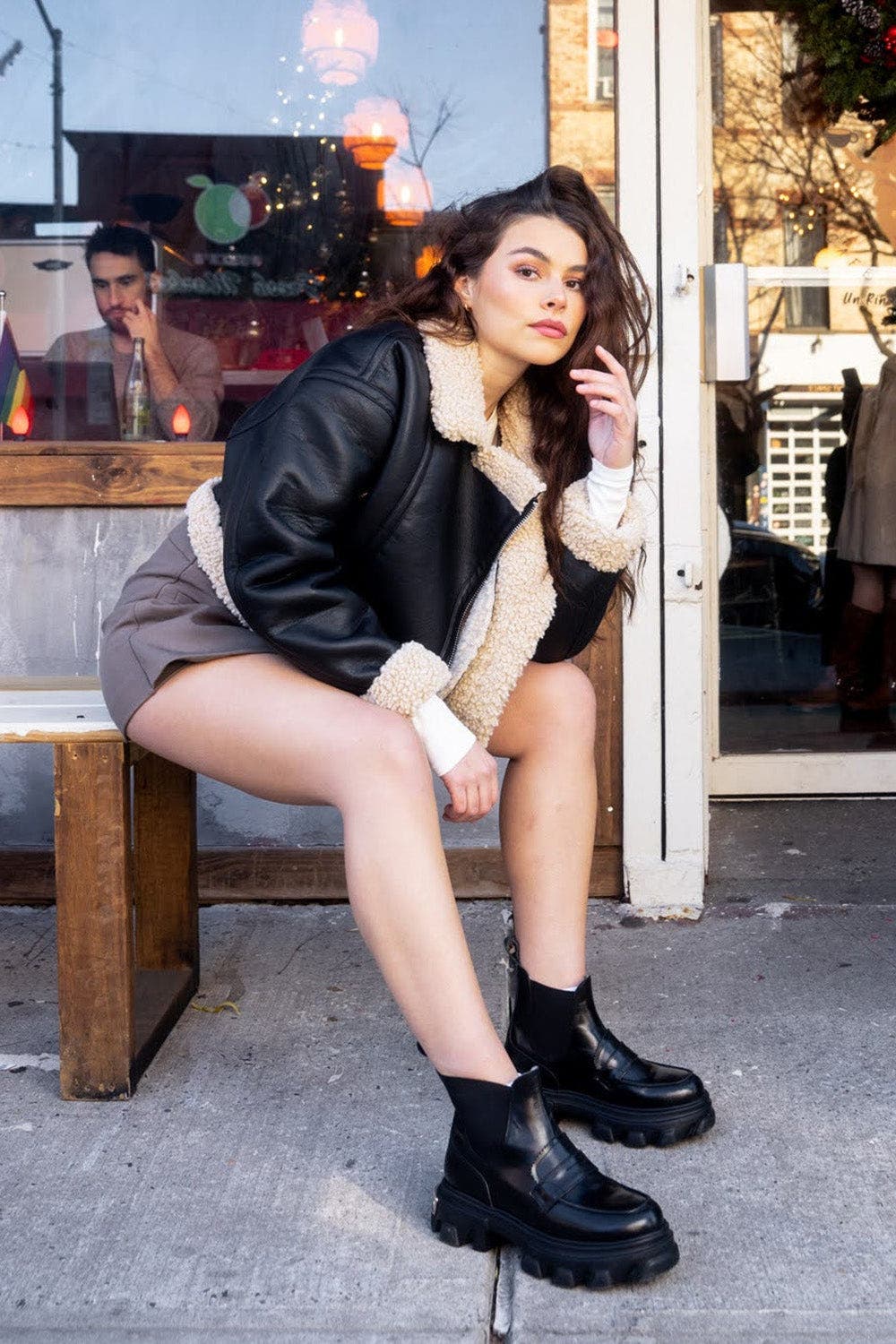 URBNKICKS Chelsea Leather Loafer, Alternate, color, Black