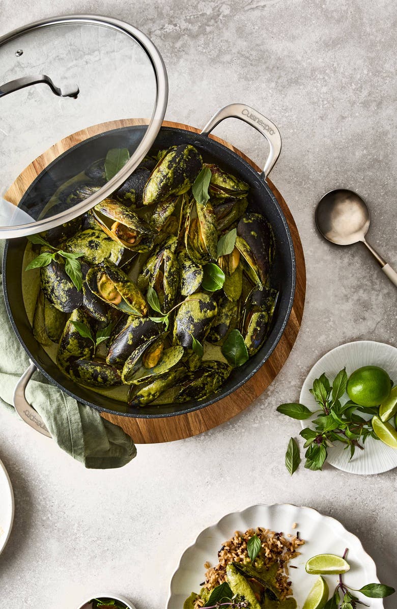 Cuisine::pro<sup>®</sup> GREEN STONE<sup>™</sup> 6.1 Qt. Ultimate Pan with lid, Alternate, color, Black