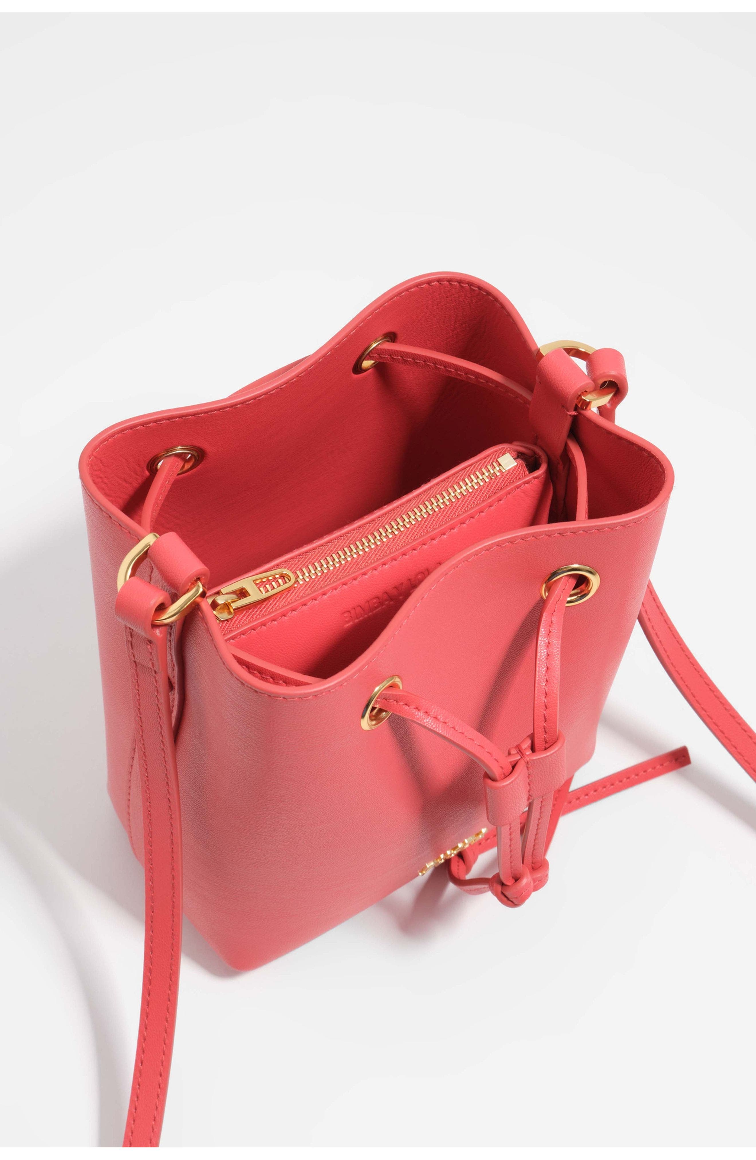 Bimba y Lola Chihuahua Mini Crossbody, Alternate, color, Poppy Red