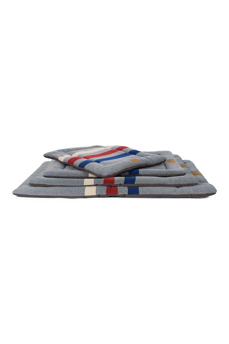 Fleece Comfort Cushion, Alternate, color, CABIN STRIPE GRAY