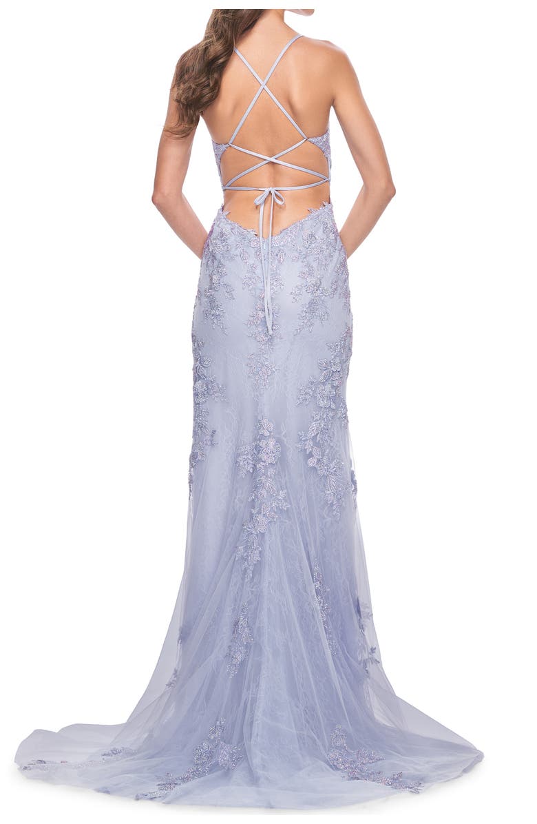 La Femme Lace Fitted Dress with Deep V-Neckline and Lace Applique, Alternate, color, Light Periwinkle