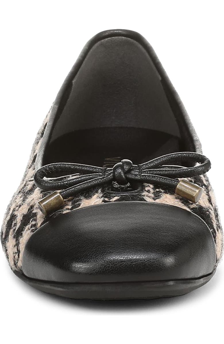 Vionic Klara Cap Toe Flat, Alternate, color, Black/ Cream