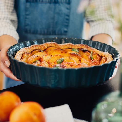 Emile Henry 11-inch Deep Tart Dish, 2.1 Quart In Ocean