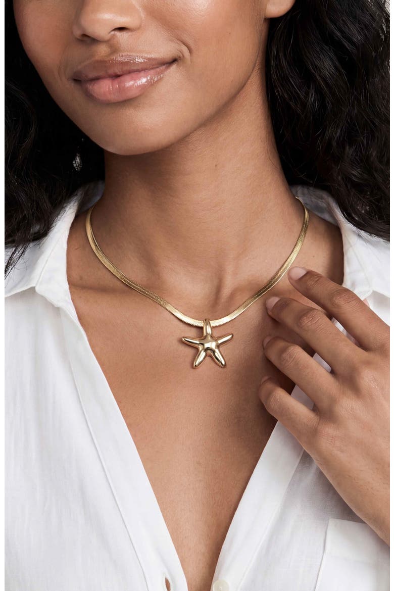Mermaid Cove Smooth Starfish Pendant Necklace, Alternate, color, GOLD