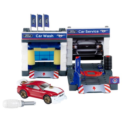 Service Station W/ 2019 Ford Mustang