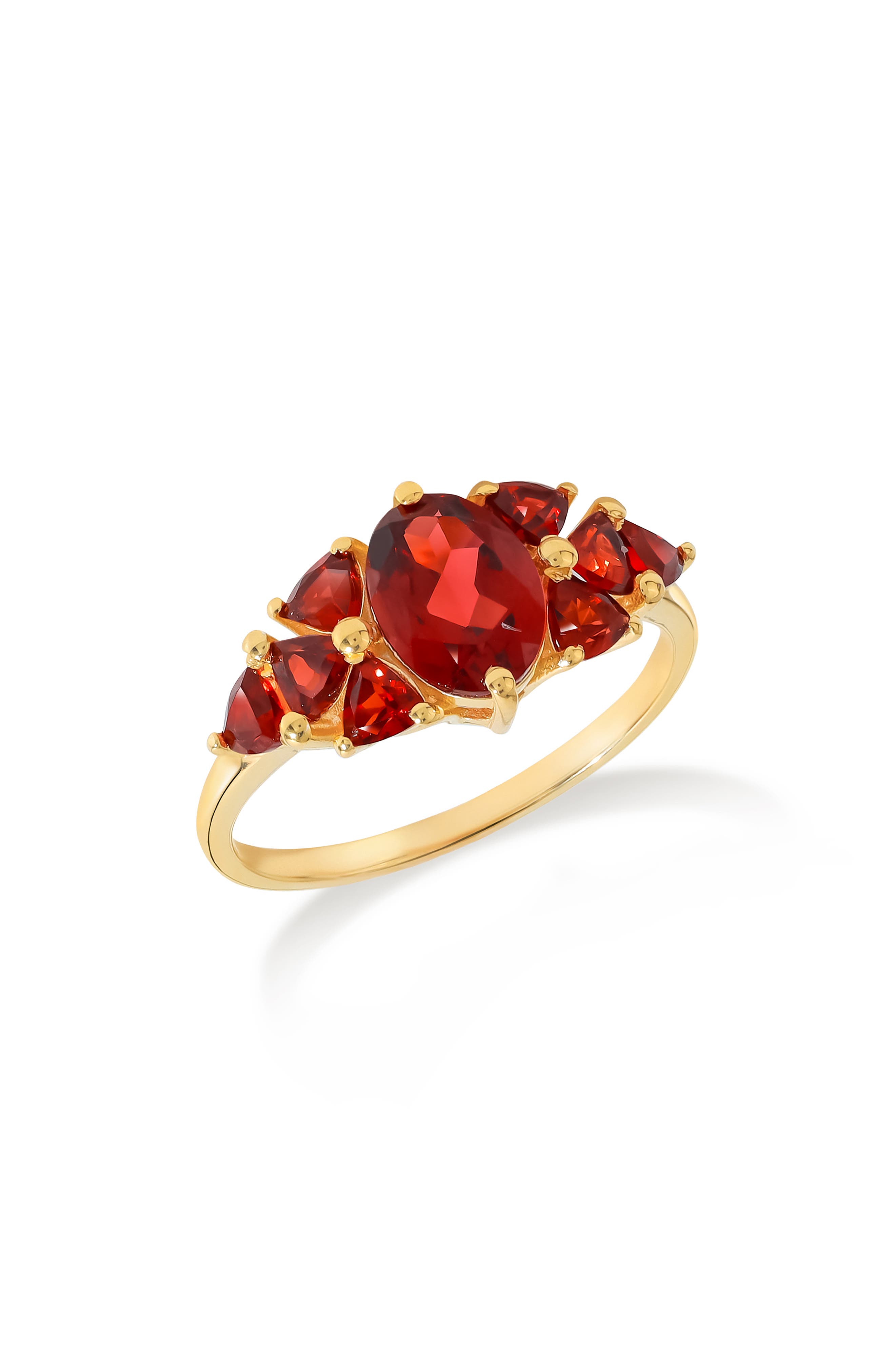 YS GEMS Graduated Garnet Ring