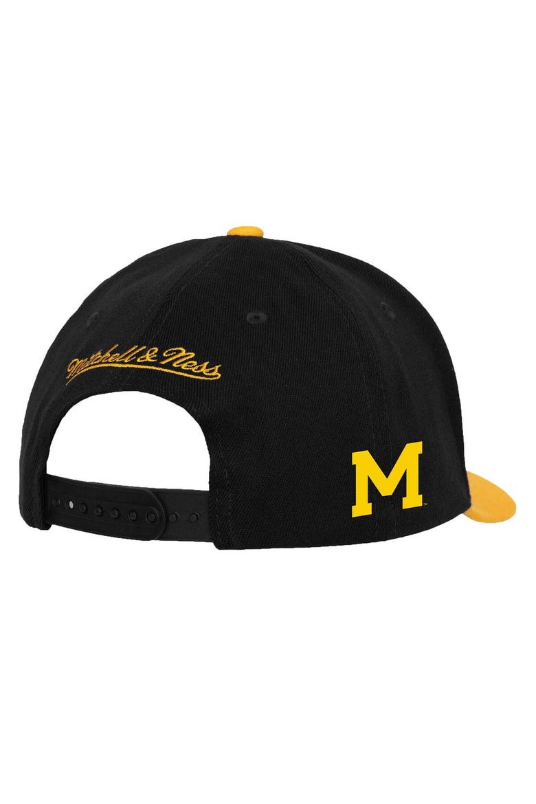 Men's Mitchell & Ness Black Michigan Wolverines Team Script 2.0 Snapback Hat, Alternate, color, Black