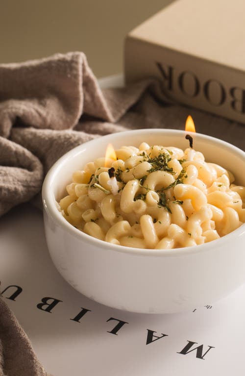 SOUTHLAKE GIFTS SOUTHLAKE GIFTS MACARONI & CHEESE CANDLE