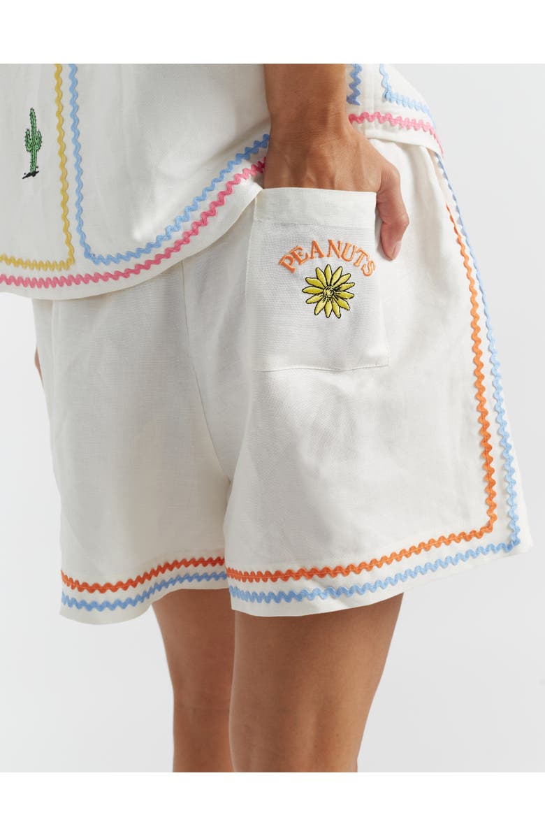 Chinti & Parker Linen-Cotton Peanuts Vacation Shorts, Alternate, color, 