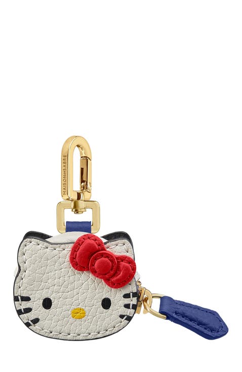 The SABRÉMOJI Hello Kitty Charm