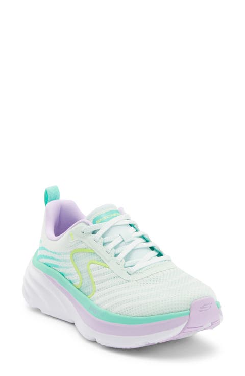 Relaxed Fit Deluxe Vapor Sneaker (Women)