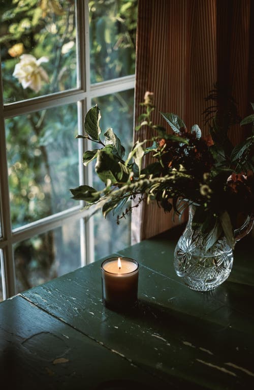 Lavune No. 5 Evergreen Candle In Green