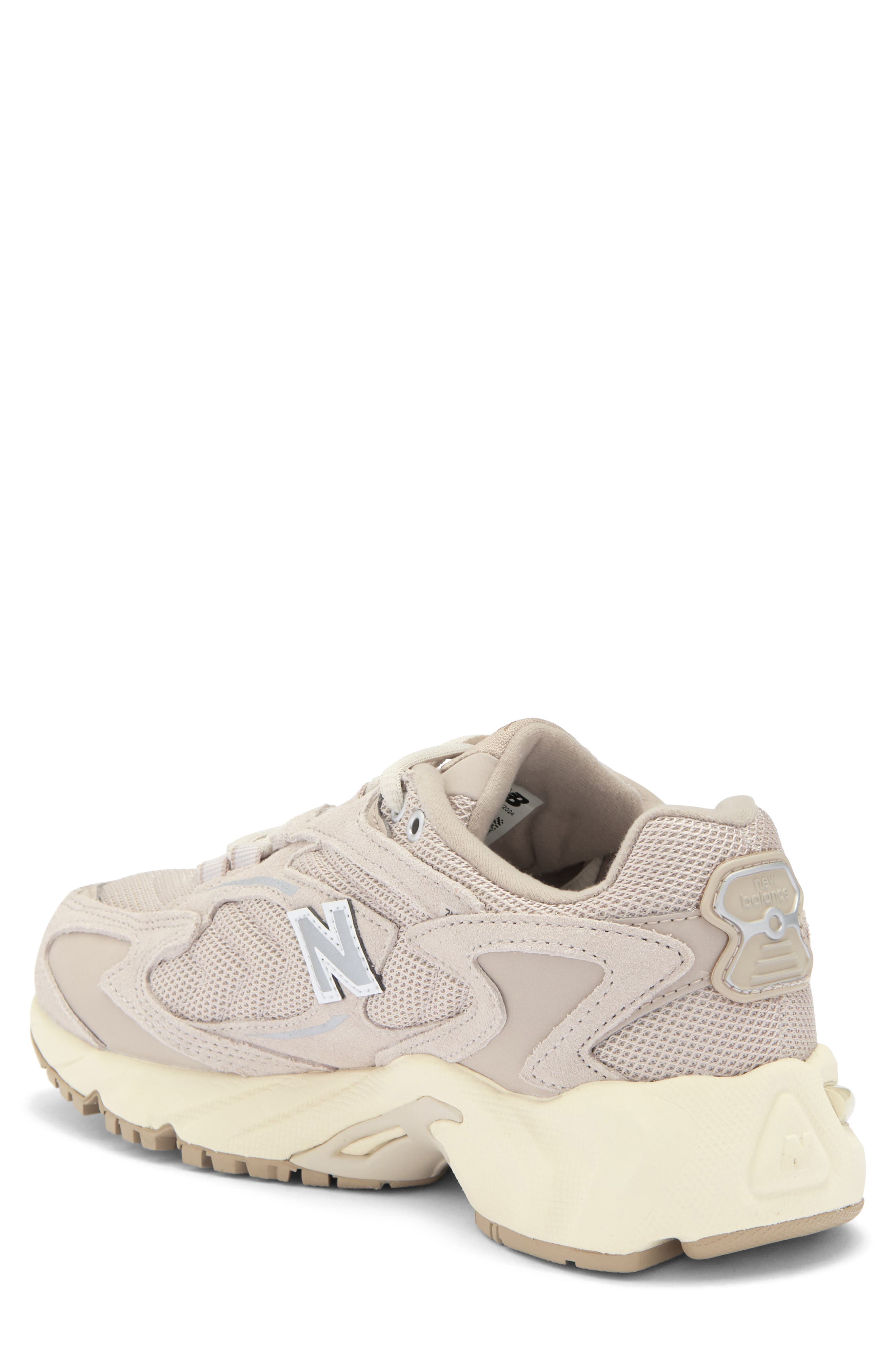 New Balance 725 V1 Sneaker, Alternate, color, 