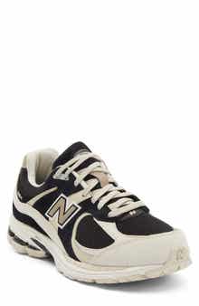2002R Sneaker