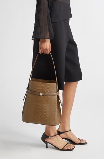 ショルダーバッグ・ポシェット Toteme Belted lizard-embossed bucket bag belted_lizard_embossed_bucket_