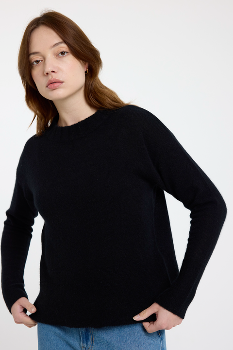 Pearl Crew Neck 100% Cashmere Sweater