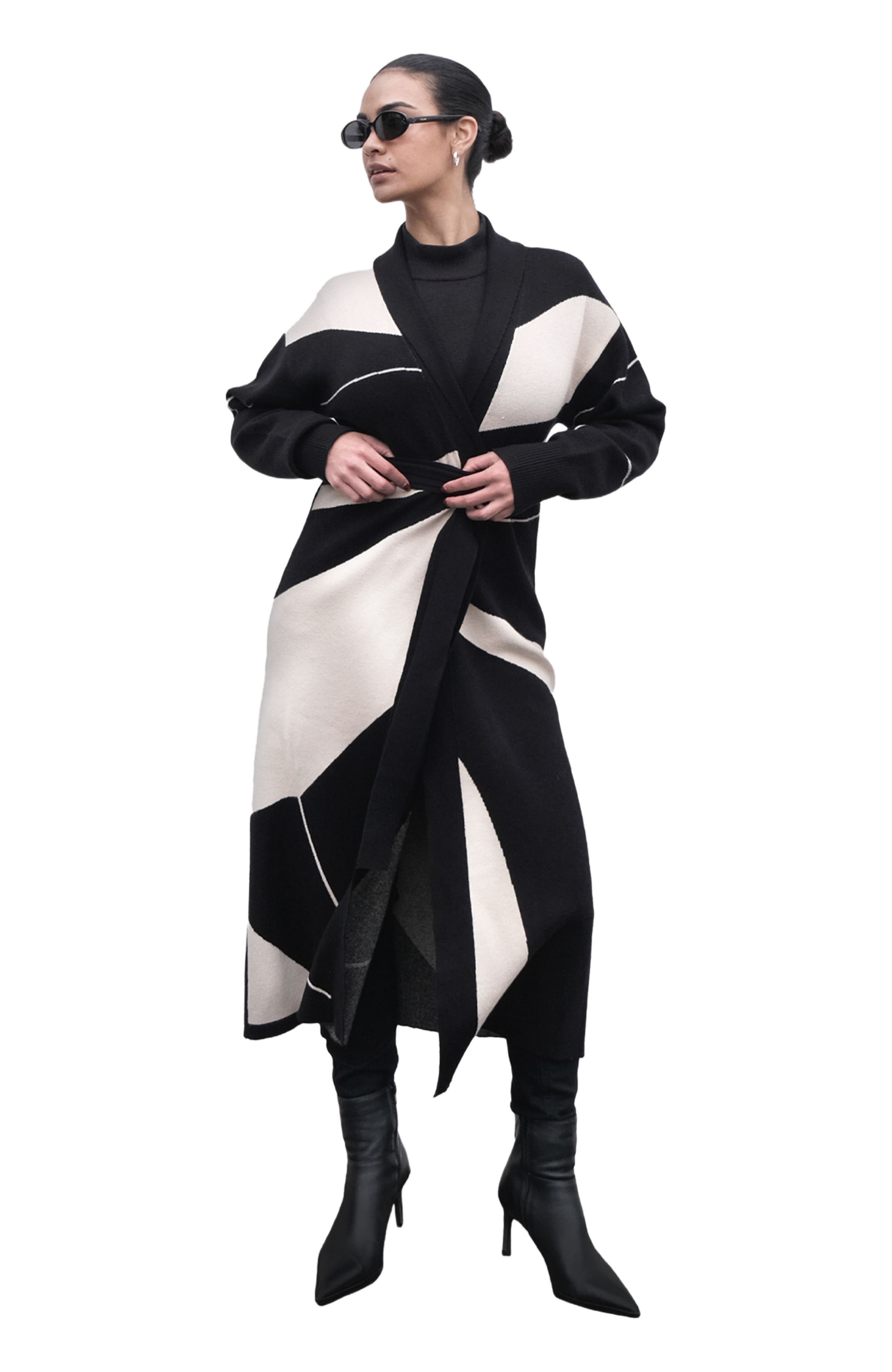 DIARRABLU Liya Long Knit Cardigan in Fama Noir 