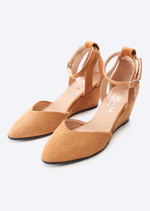 Viscata Garda Silk Wedges In Camel