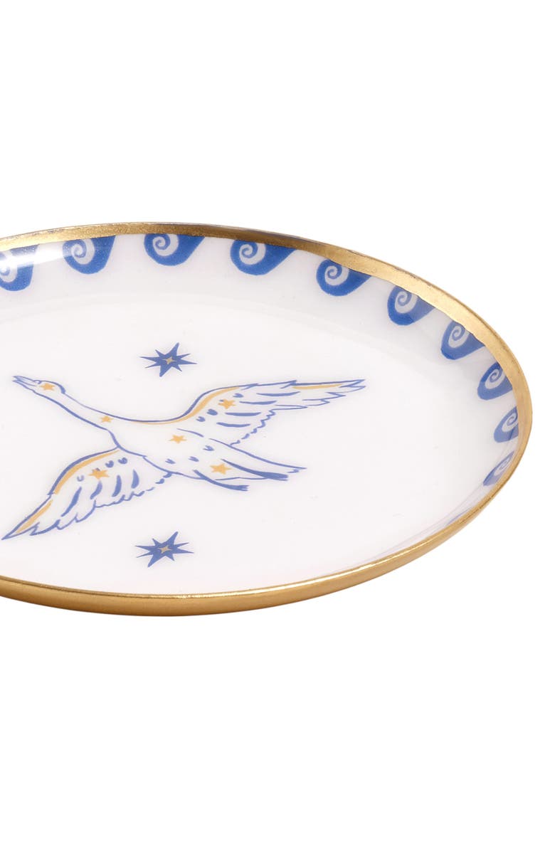 Zsa Zsa Zsu Agra Bird Patterned Round Metal Decorative Tray Set Of 4, Alternate, color, White