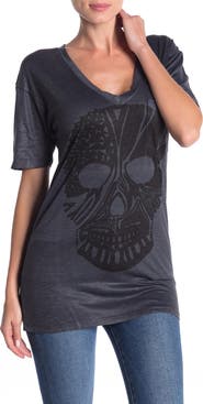 GO COUTURE Deep V-Neck Boyfriend T-Shirt