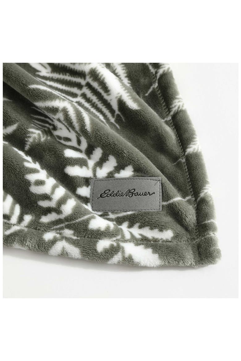 Fern Garden Plush Throw Blanket, Alternate, color, GREEN