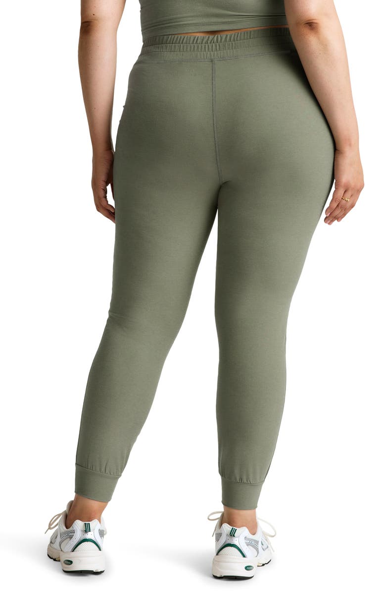 Beyond Yoga Commuter Space Dye Midi Joggers, Alternate, color, Grey Sage Heather
