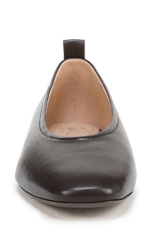 27 Edit Naturalizer Carla Flat In Black