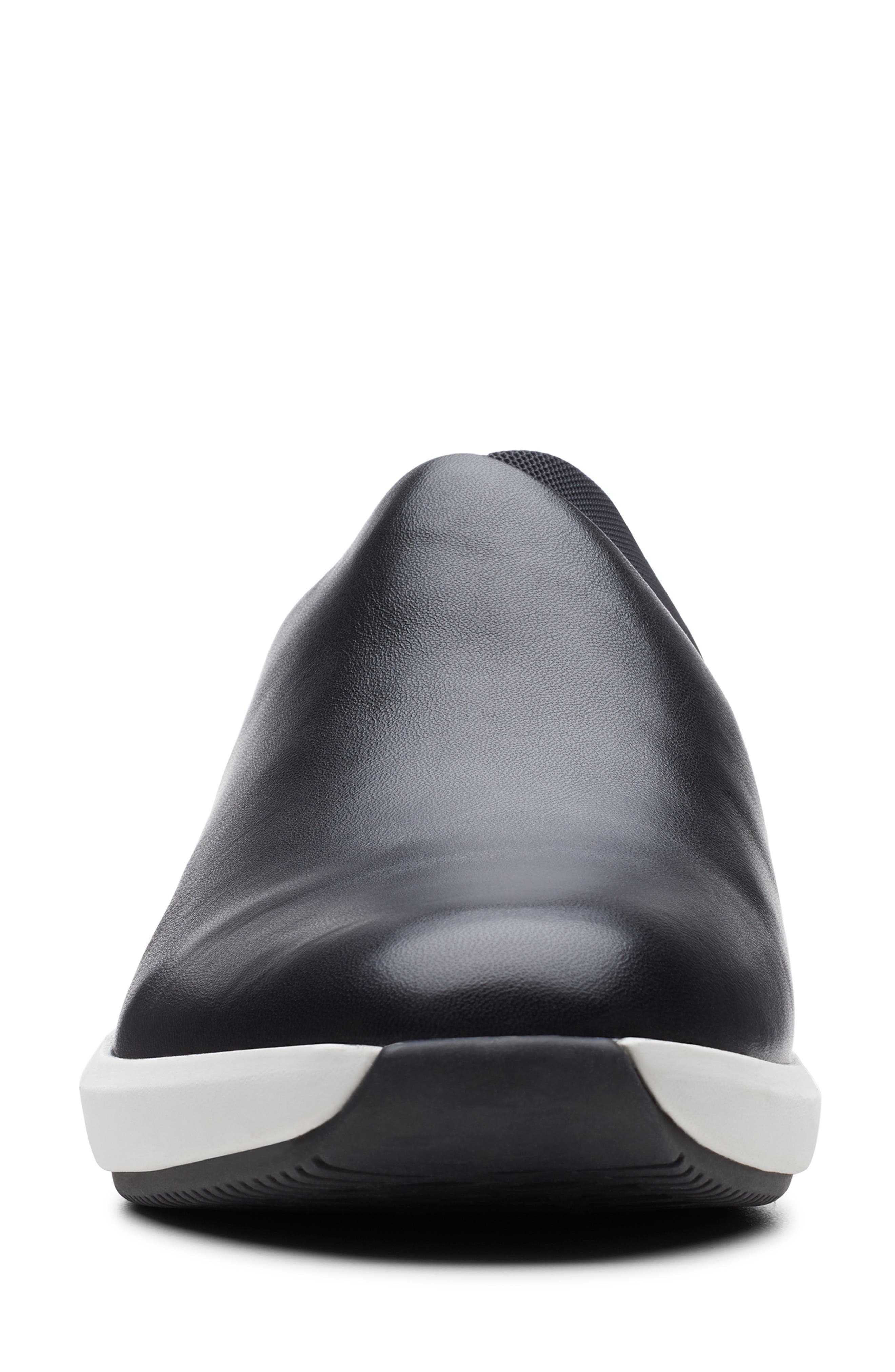 Clarks<sup>®</sup> Un Rio Rise Sneaker, Alternate, color, 