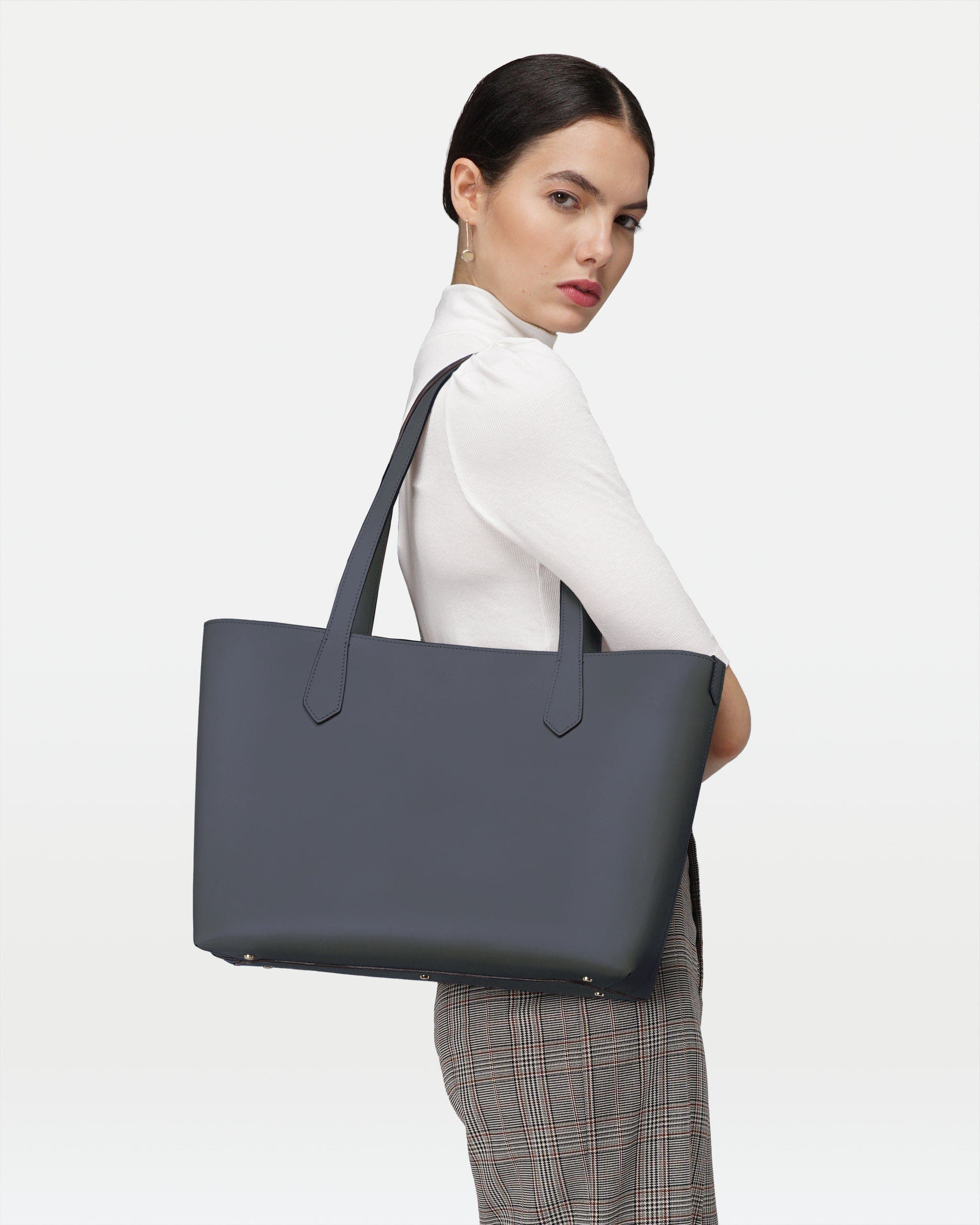 Elba Structured Tote In Vegetable-Tanned Leather, Alternate, color, Charcoal