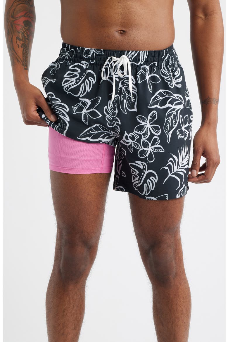 Briefly in Paradise 5.5-Inch Swim Trunks, Alternate, color, BLACK PATTERN BASE PLAIDS