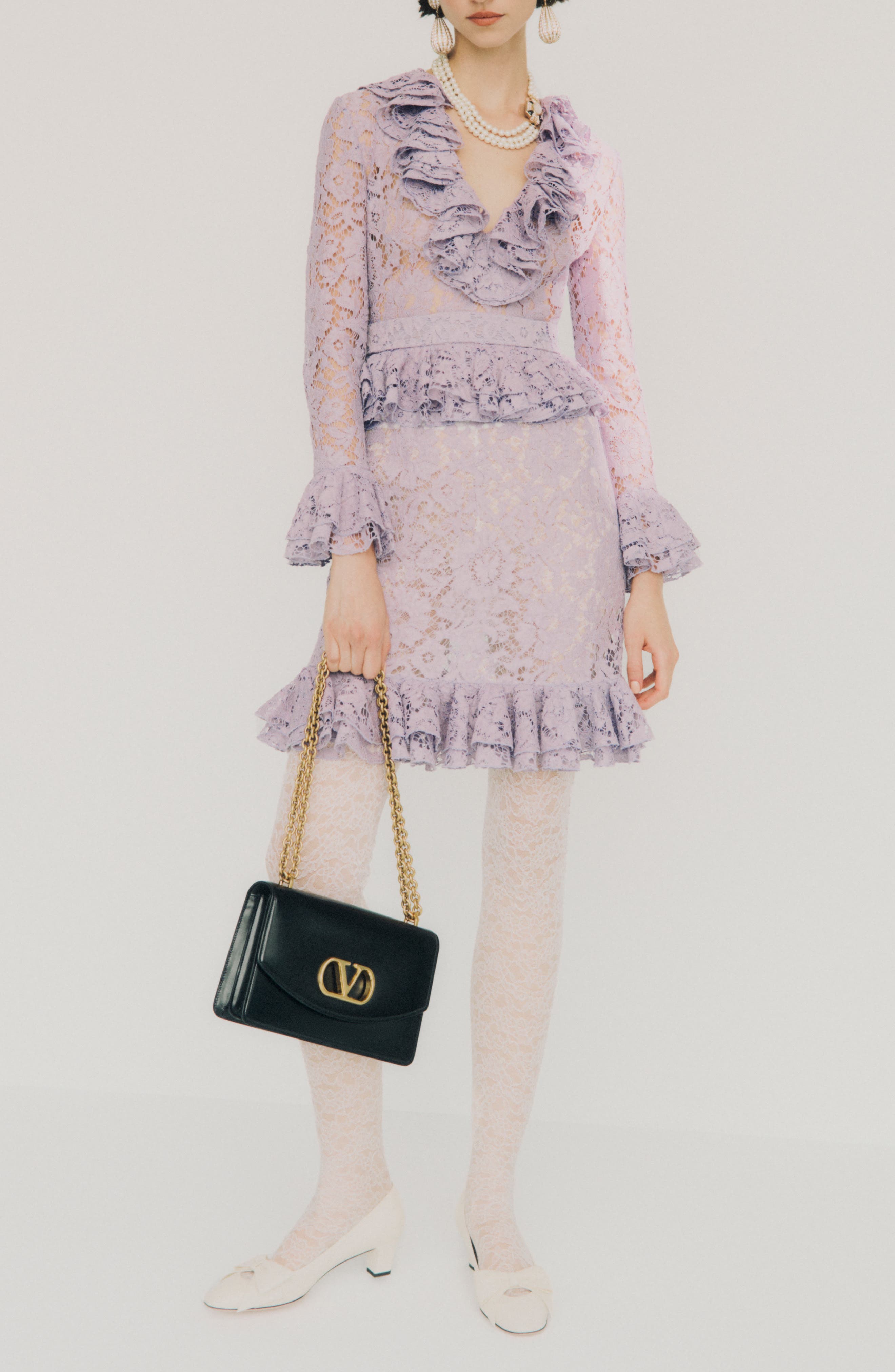 Valentino Garavani Vain VLOGO Leather Shoulder Bag, Alternate, color, Black