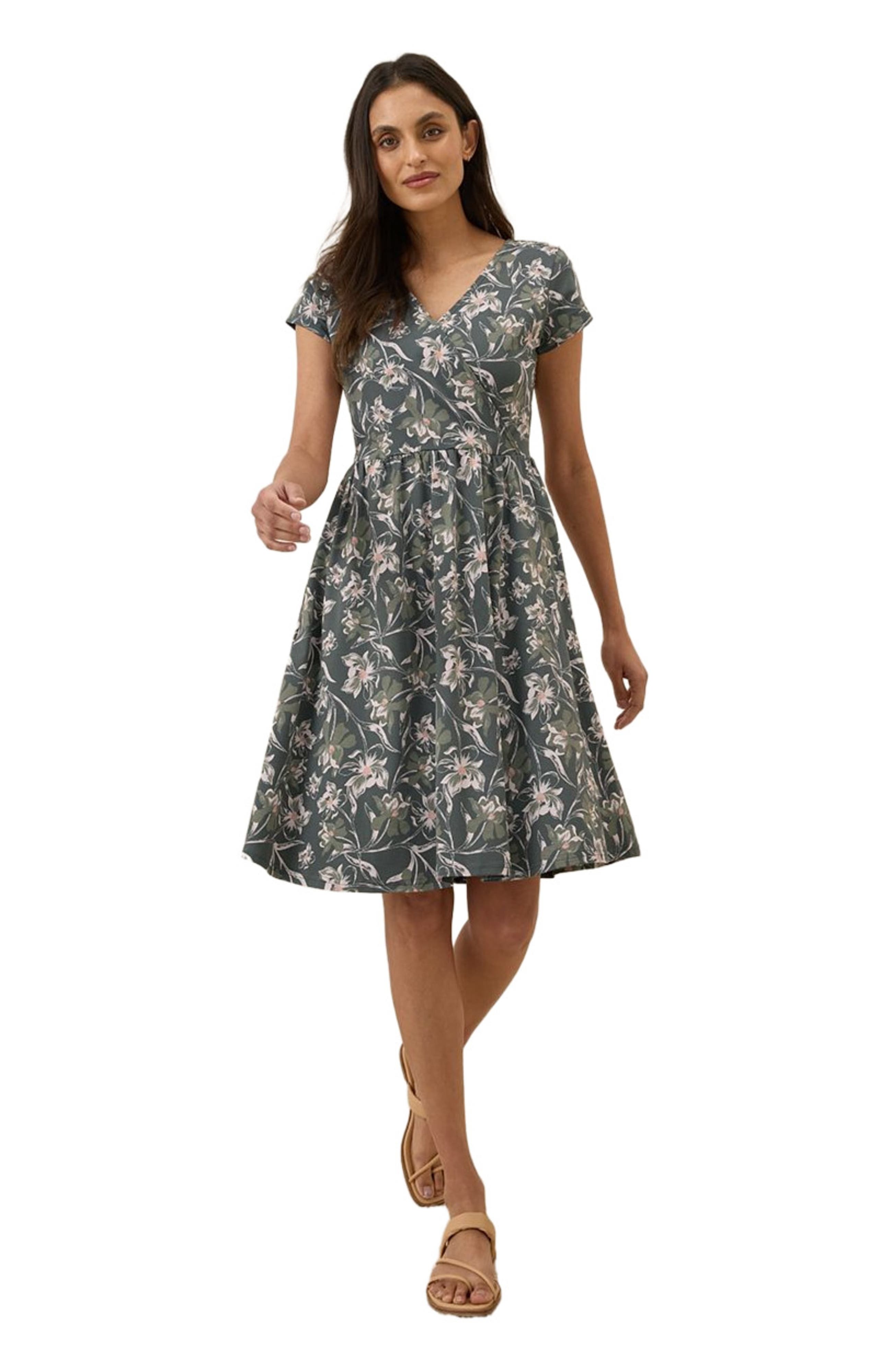 Vineyard Floral Castor Grey