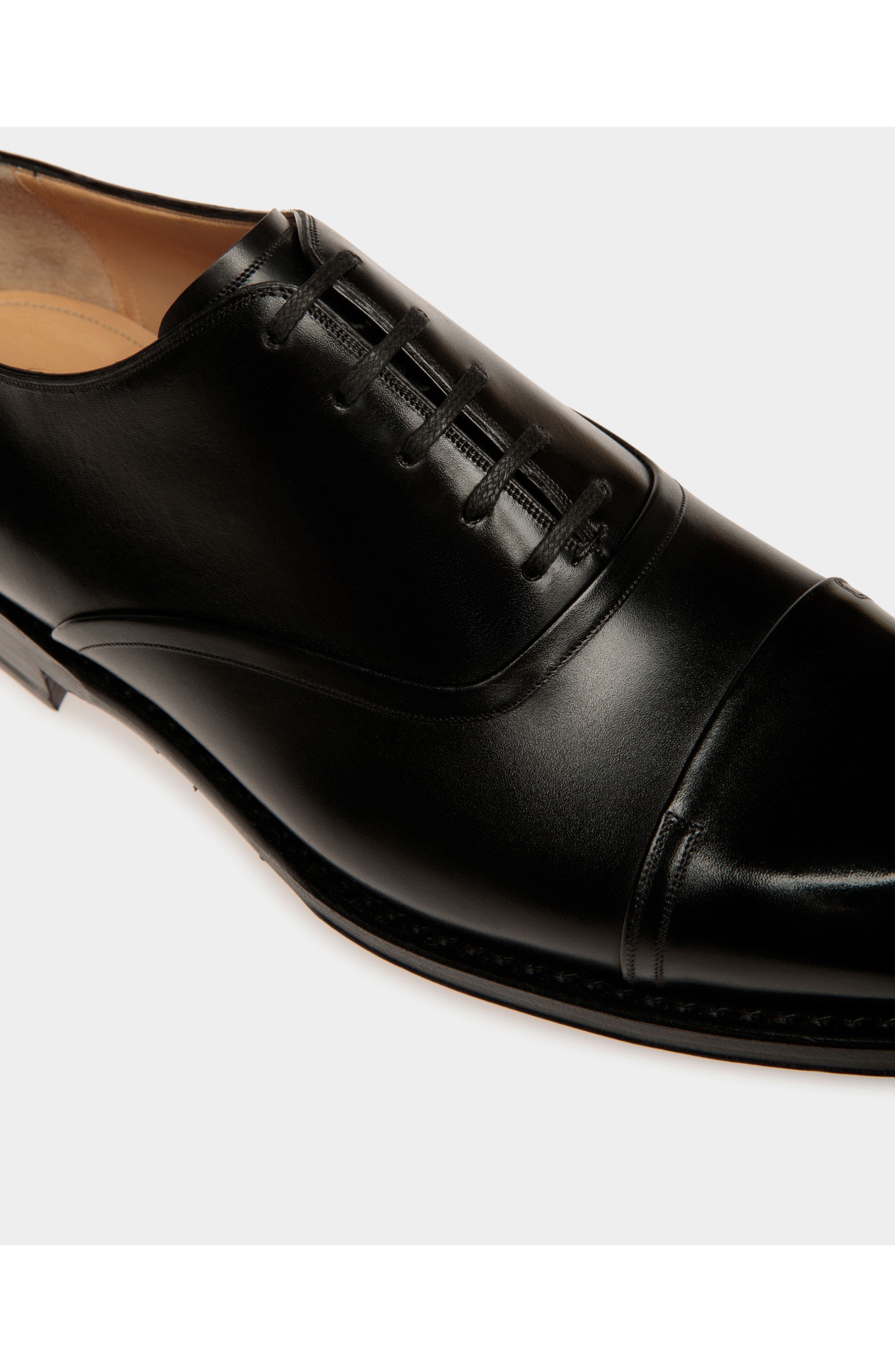 Bally Scribe Un Oxford in Calf Leather, Alternate, color, Black