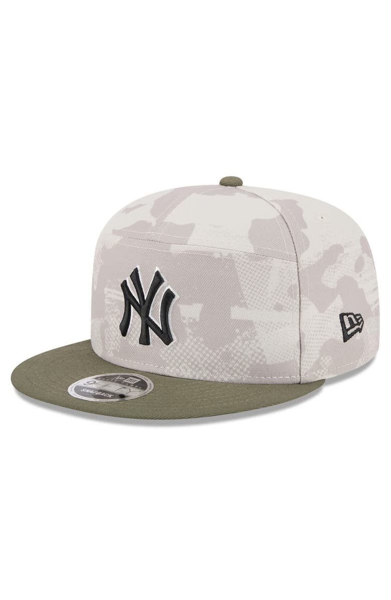 New Era Men's New Era Light Beige/Olive New York Yankees 2025 Armed Forces Day Split Panel 9FIFTY Snapback Hat, Alternate, color,
