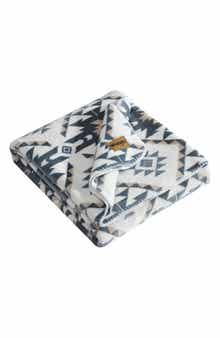Wrangler Dakota Throw Blanket