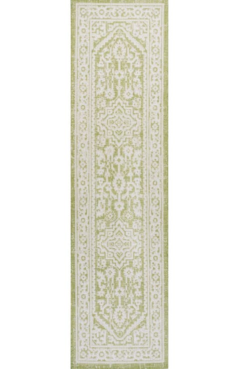 Sinjuri Medallion Textured Weave Indoor/Outdoor Area Rug