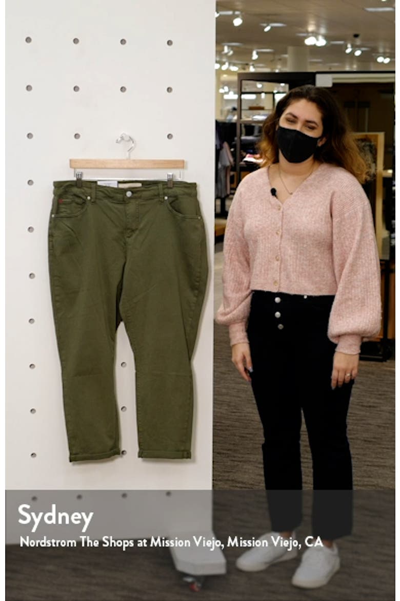 Ankle Boyfriend Jeans video