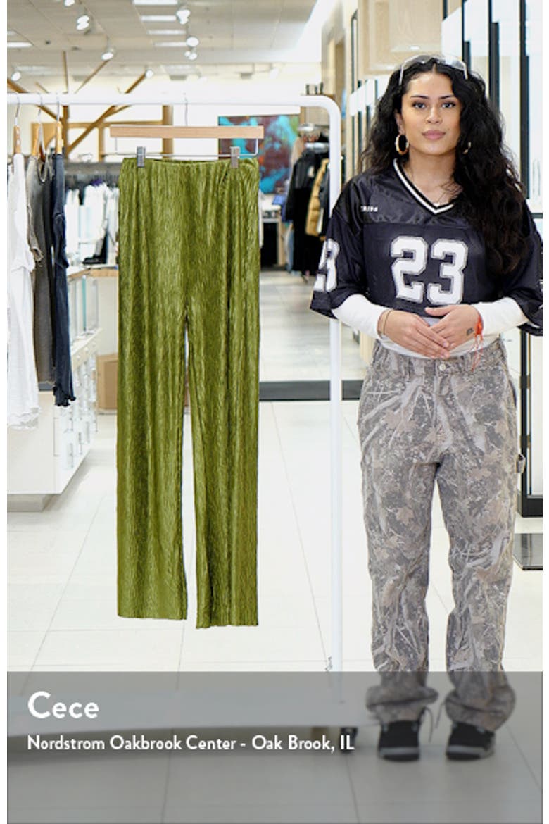 Plissé Wide Leg Pants video