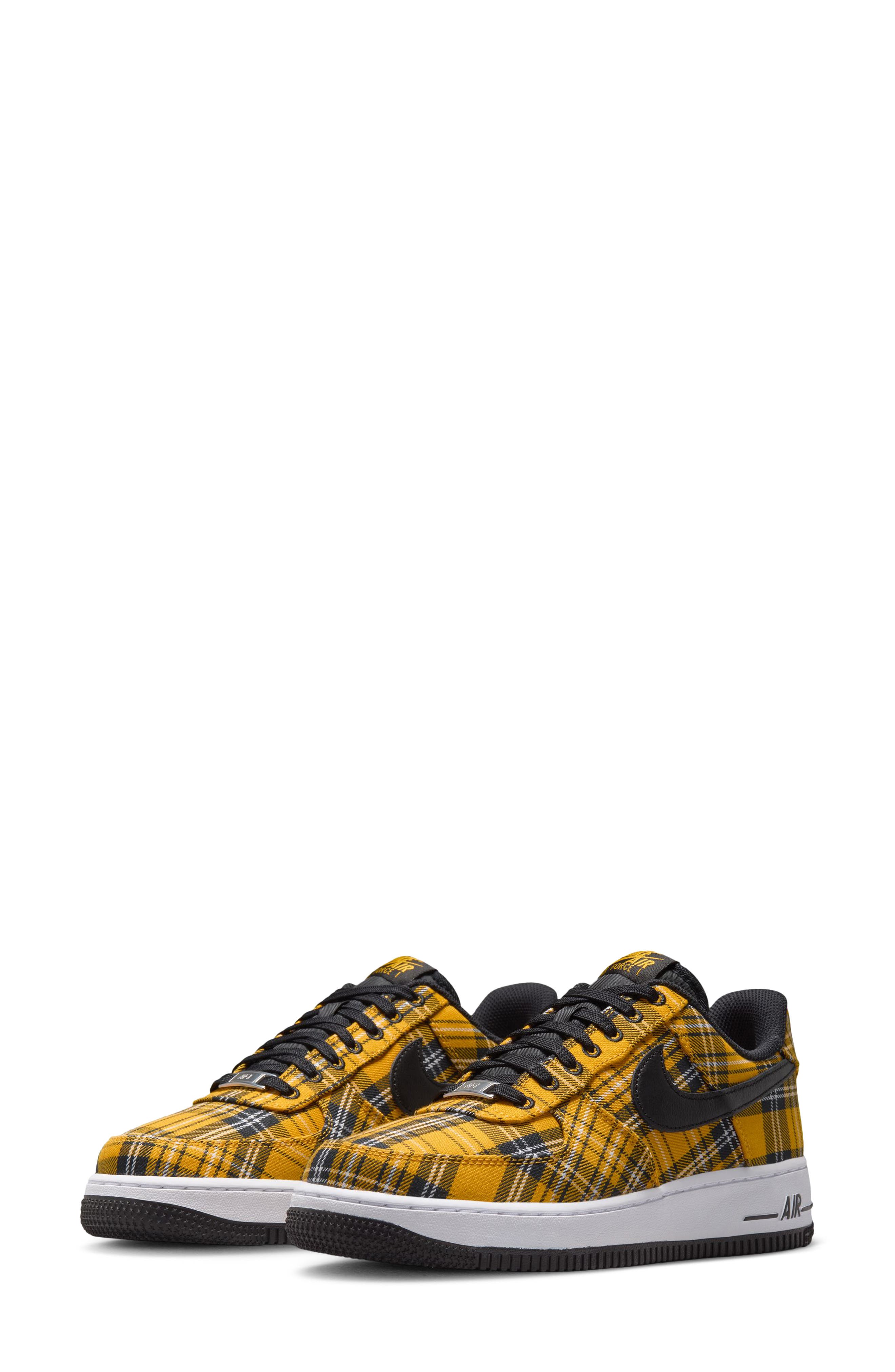Air Force 1 '07 Basketball Sneaker, Main, color, 900 MLTCLR/BLACK