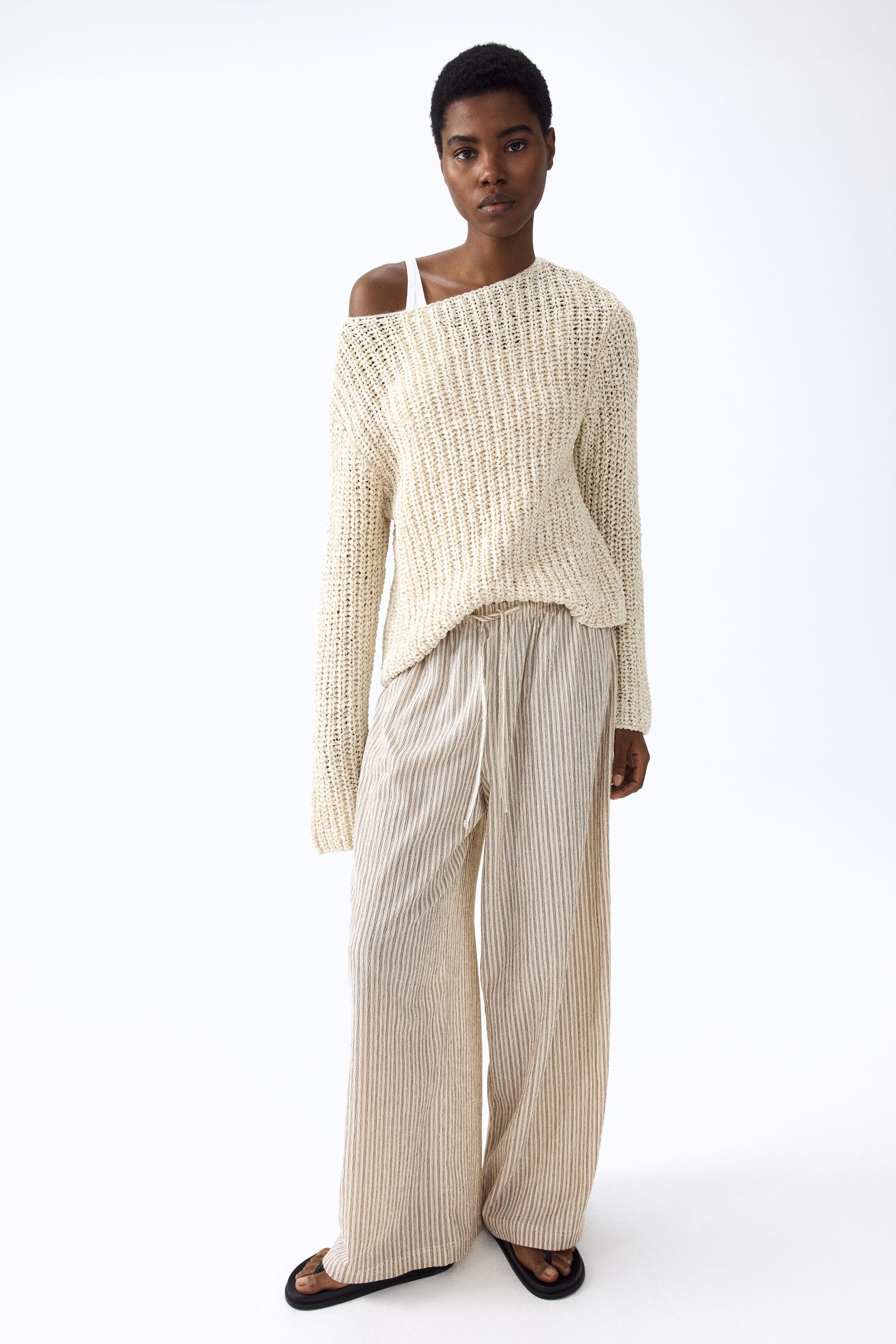 Wide Pull-on Trousers - image 4