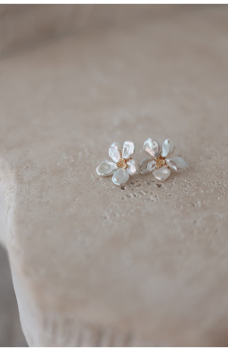 Untamed Petals Elodie Baroque Stud Earrings, Alternate, color, Gold