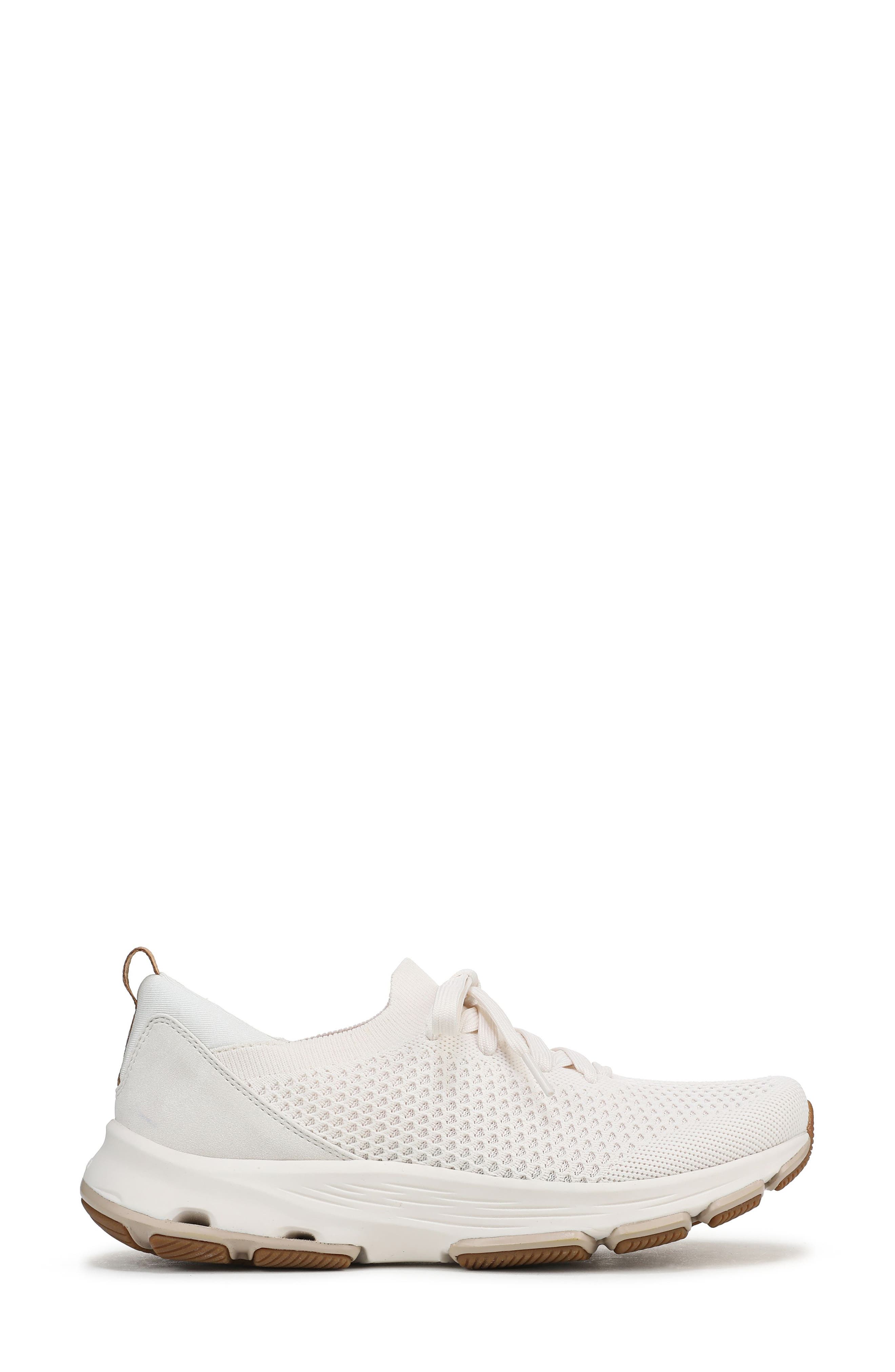 Devotion Fuse Walking Sneaker, Alternate, color, BRIGHT WHITE