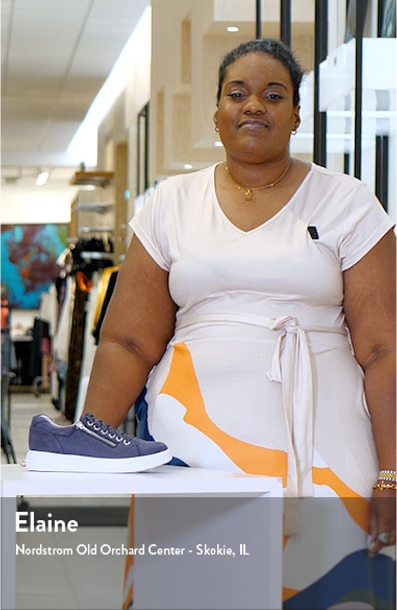 Tilly Sneaker, sales video thumbnail