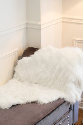 Faux Fur Gordon Rug - 2ft x 3ft - Off White