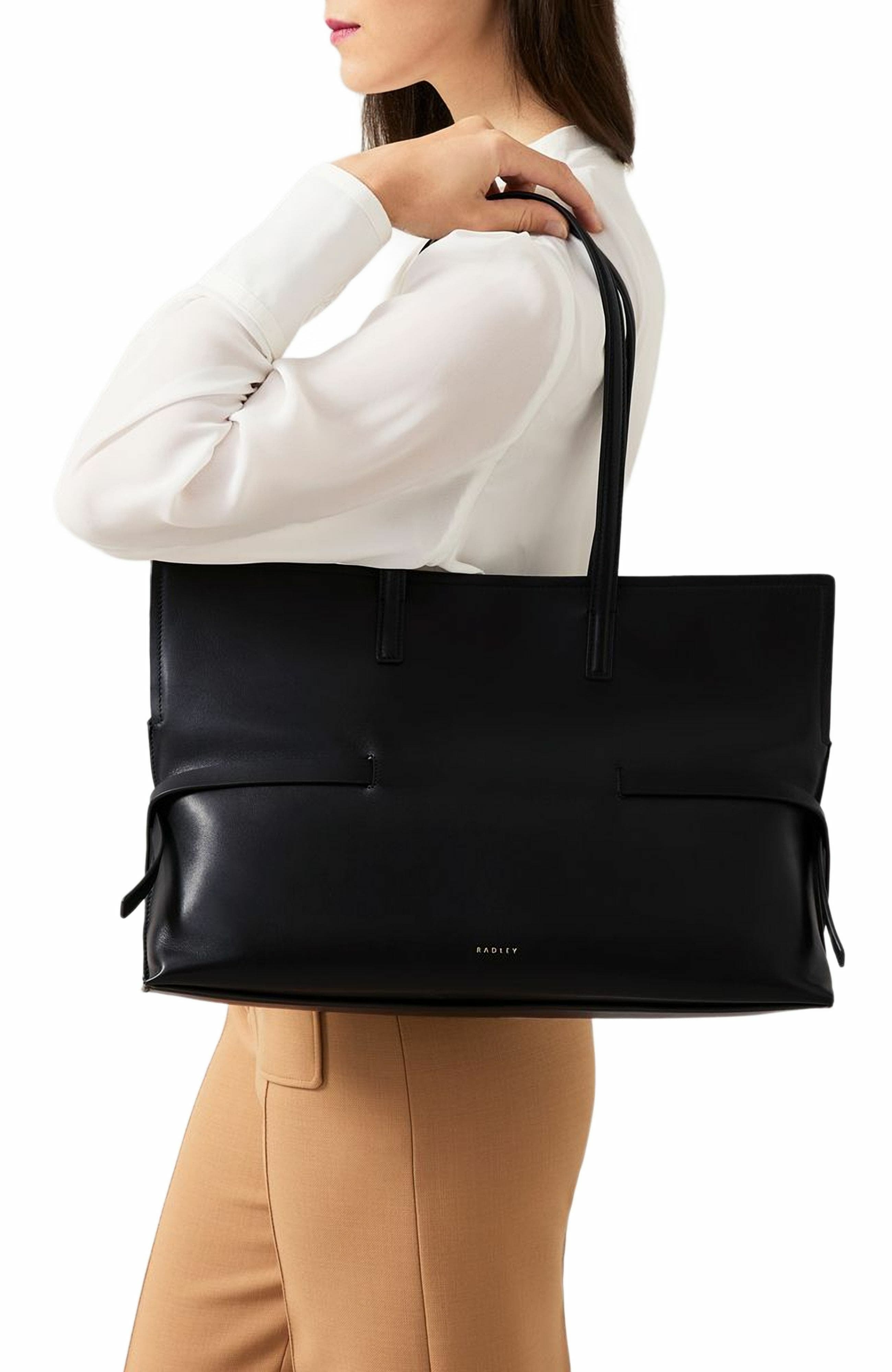 Fleet Street Medium Open Top Tote Bag, Alternate, color, Black