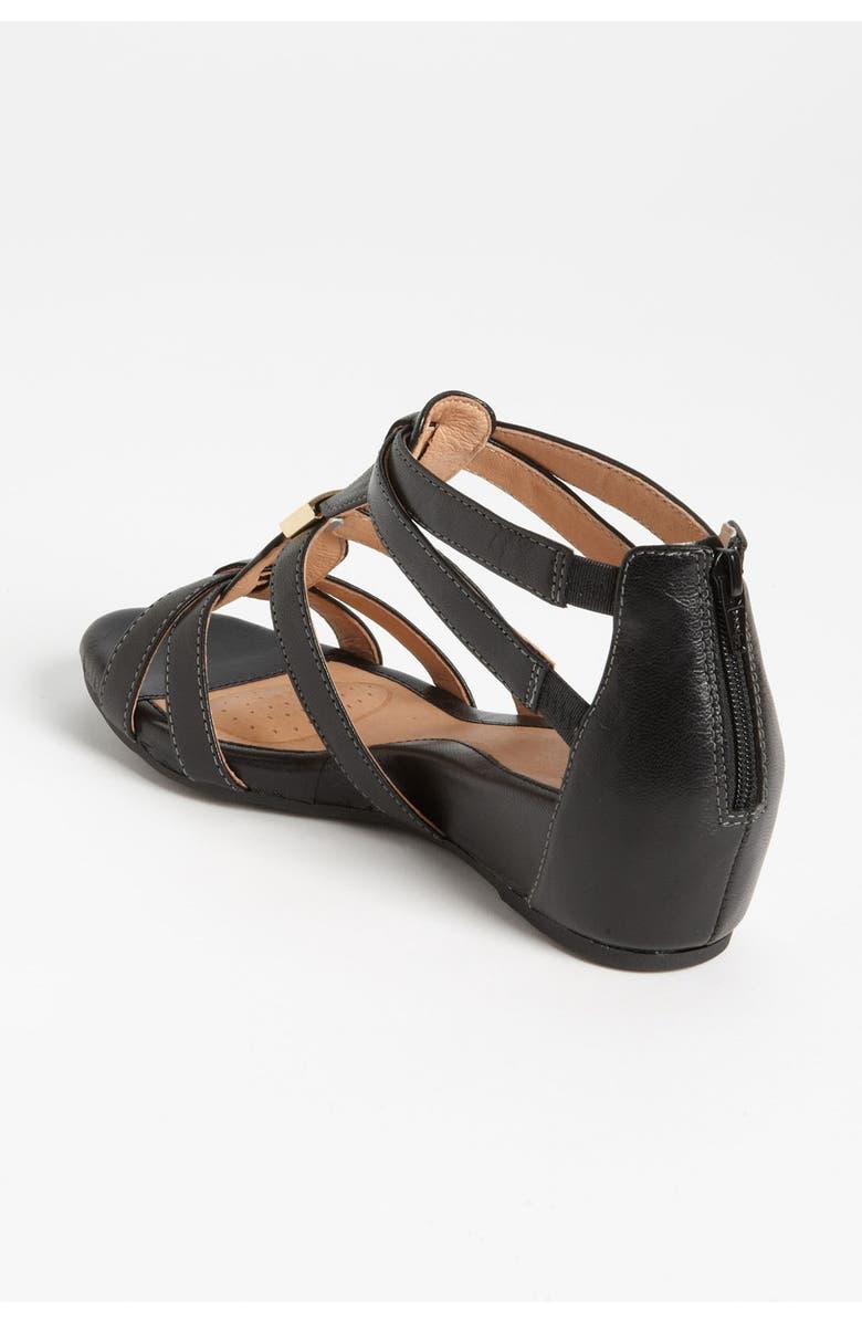 Söfft 'Bernia' Sandal, Alternate, color,